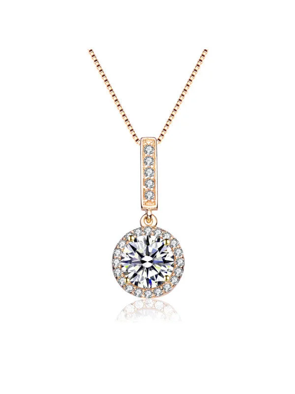 Affordable Gold-Plated Jewelry For Modern Fashion Hot Brand Discounts Clear Cubic Zirconia Solitaire Necklace