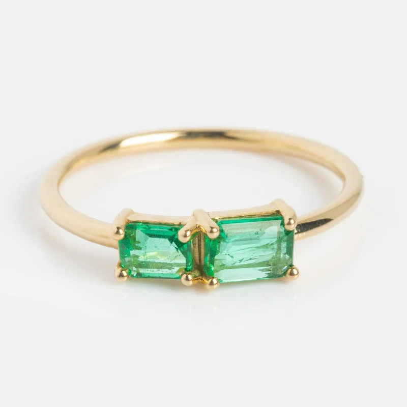 Shop High-Quality Jewelry At Jaw-Dropping Discounts Big Savings One of a Kind Baguette Emerald Toi et Moi Ring