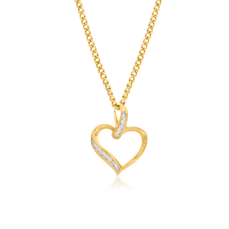 Must-Have Jewelry At Unbelievable Discounts Hurry Before It'S Gone 9ct Yellow Gold Diamond Heart Pendant with 12 Brilliant Diamonds