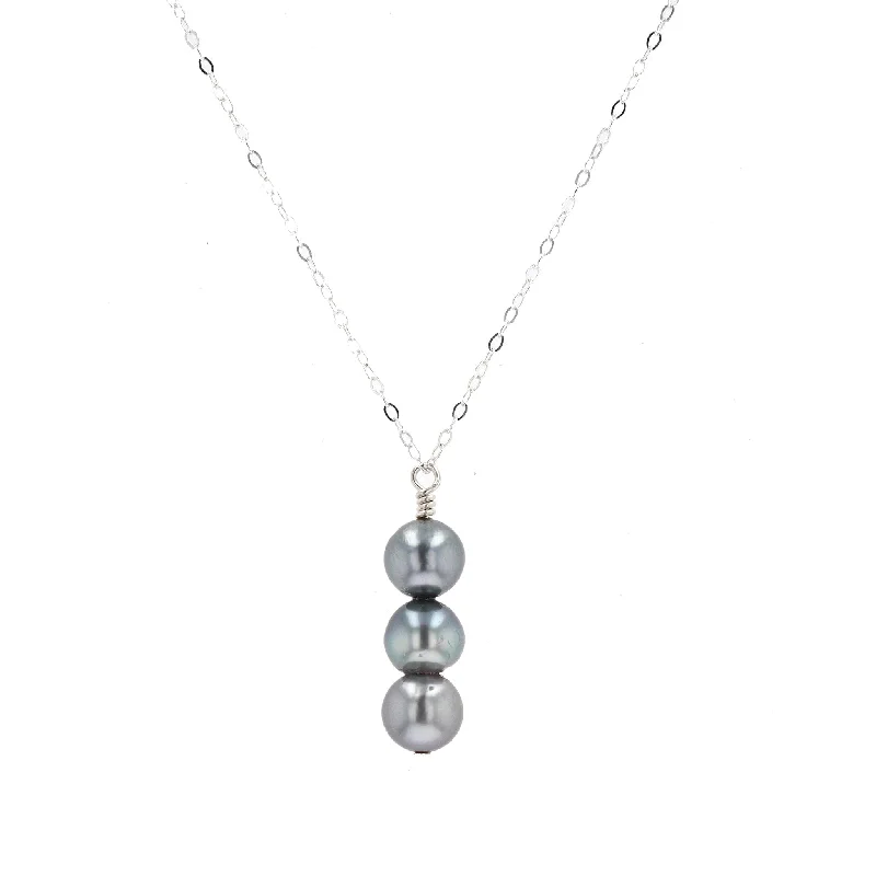 Shop Elegant Jewelry At Unbeatable Prices Flirty Fashion Discounts Tahitian Pearl Three Stack Necklace by The Pearl Girl