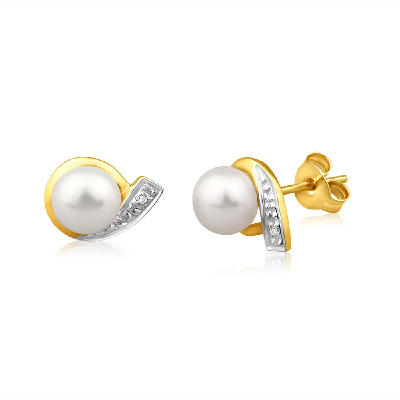 Best Jewelry Deals – Premium Quality At Exclusive Discounts Casual Chic Deals 9ct Dazzling Yellow Gold Diamond + Freshwater Pearl Stud Earrings