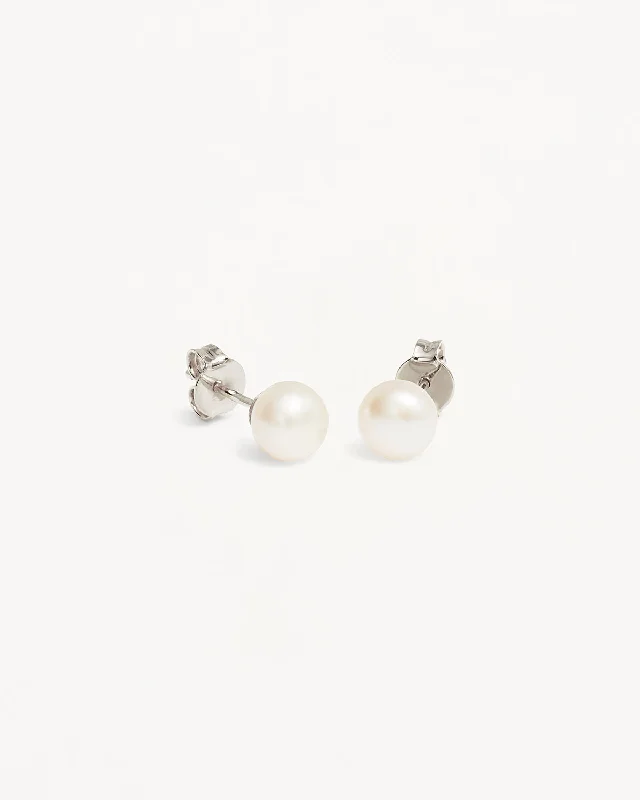 Once-A-Year Jewelry Sale – Grab Your Favorites Now Style Without Limits Sterling Silver Floating On Air Pearl Stud Earrings - 6mm