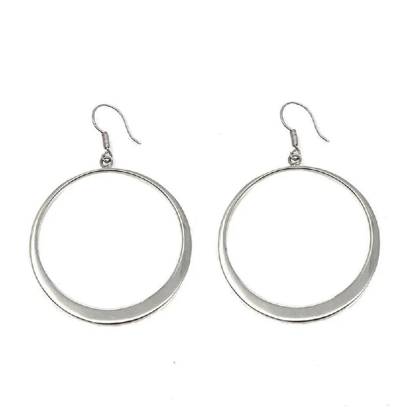 Timeless Elegance, Temporary Discounts – Act Fast Vintage-Inspired Style Offers Hoop Earring with wire