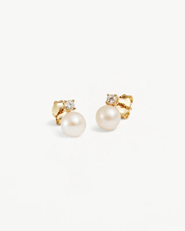 High-End Jewelry, Now More Affordable Than Ever Chic And Edgy 18k Gold Vermeil Moments With You Pearl Stud Earrings - 6mm